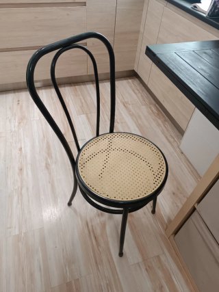 Mesa Kallax con 2 sillas