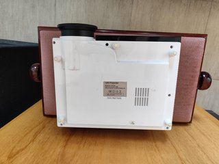 Proyector LED-96+ Blanco y Negro