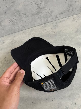 Gorra Oakley x Piet negra Retro