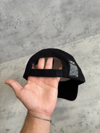 Gorra Oakley x Piet negra Retro