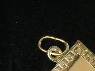 E641075-0 COLGANTE ORO 18K