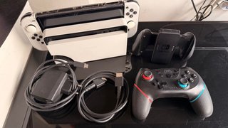 Nintendo Switch OLED Bianca e Nera