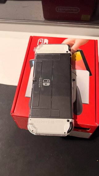 Nintendo Switch OLED Bianca e Nera