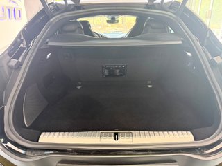 Ferrari Purosangue V12 725cv