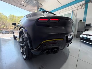 Ferrari Purosangue V12 725cv