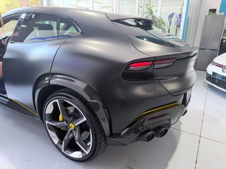 Ferrari Purosangue V12 725cv