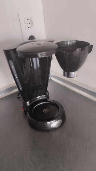 Cafetera Negra