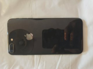 iPhone 8 Plus 64GB Negro81% vida útil de bateria