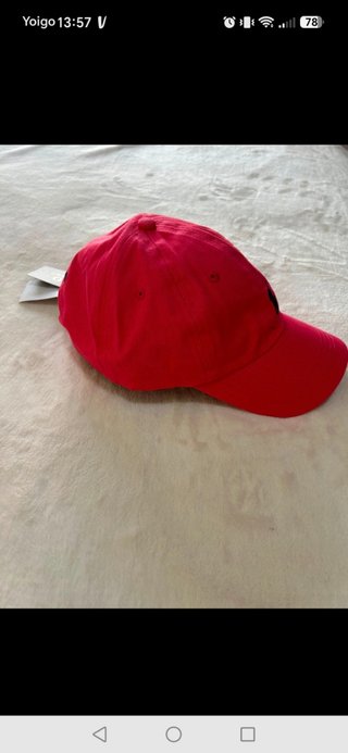 Gorra unisex color fusia