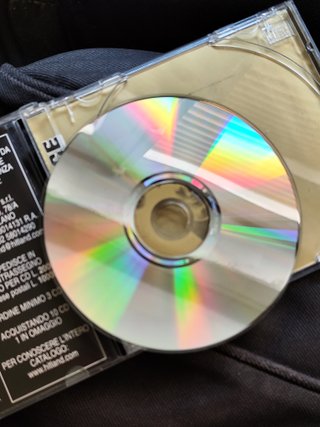 Cd "Queen in Nuce"