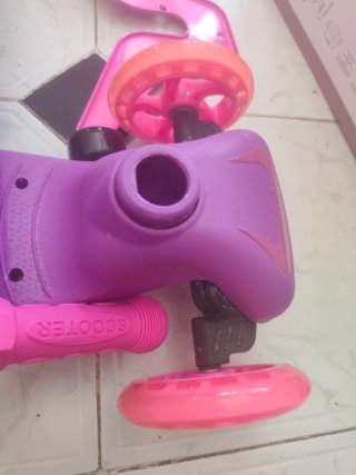 Patinete infantil 4‑en‑1 con ruedas y accesorios