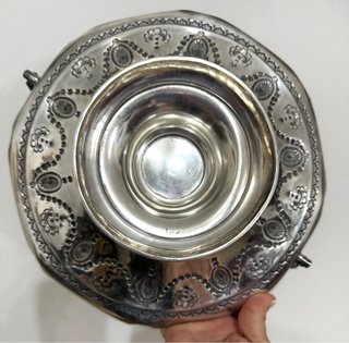 Centrotavola antico con manico