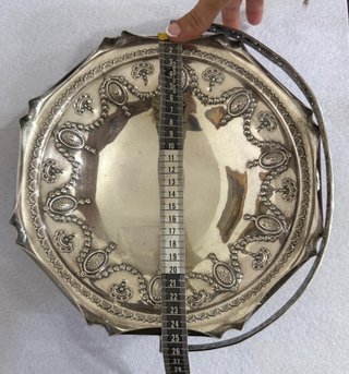 Centrotavola antico con manico