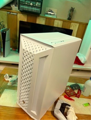 PC Gaming AM5 (Ryzen 5 + RX 9060 XT 16GB) 32GB RAM