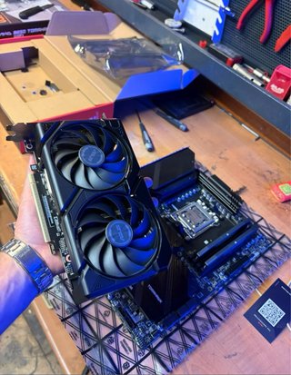 PC Gaming AM5 (Ryzen 5 + RX 9060 XT 16GB) 32GB RAM
