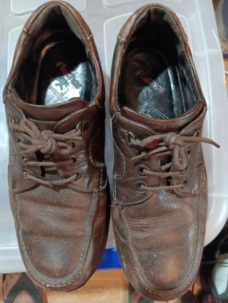 Zapatos de piel marrones