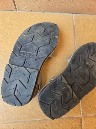 Menorquinas piel gris talla 27