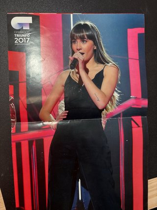Revista AITANA OT 2017 FIRMADA- Autógrafo original