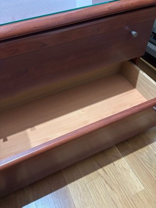 Confezione di comodini in legno massello con vetro