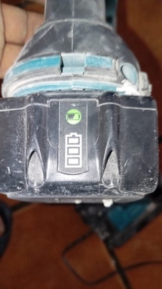 Taladro percutor Makita 18V