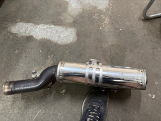 Escape Spark Ducati 749