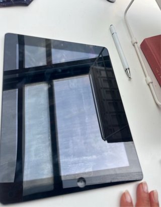 iPad Tablet con 16GB de almacenamiento. Modelo 9:3