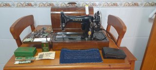 Máquina de coser Singer antigua