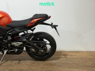 TRIUMPH STREET TRIPLE R (A2)