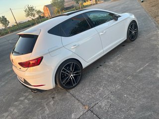SEAT Leon 2019 cupra