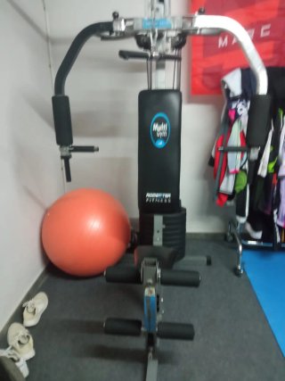 Máquina Multifuncional Gimnasio