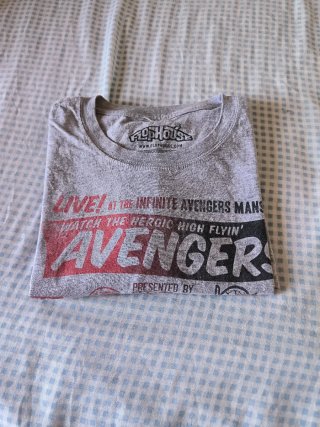 Camiseta Marvel Avengers Hombre Talla L