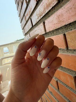 servicios de uñas y estética a domicilio marbella