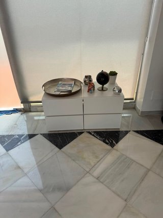 Mueble de oficina negro y gris