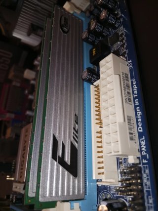Alimentatore Cooler Master MWE 650