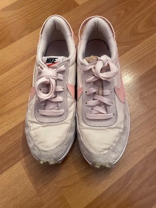 Zapatillas Nike Mujer Beige y Rosa