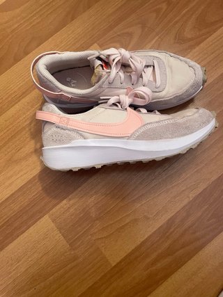 Zapatillas Nike Mujer Beige y Rosa
