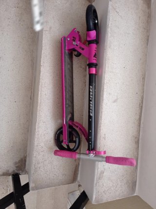 Patinete infantil rosa plegable