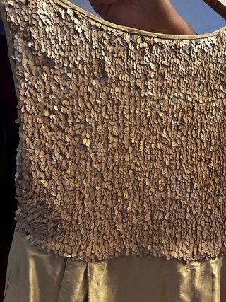 Vestido seda salvaje dorado talla S