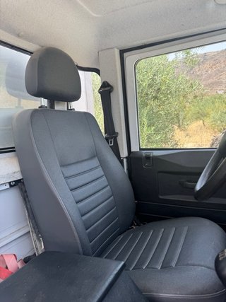 Land Rover Defender 2014