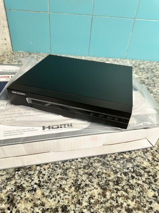 DVR Hikvision HiWatch Turbo HD 16 canali - Nuovo