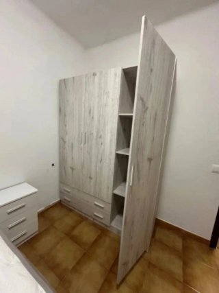 Armarios 2,3,4 Puertas de madera