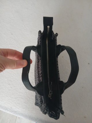 Borsa DKNY piccola mano monogram
