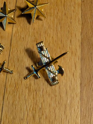 2 Emblemas Guardia Civil y 6 Estrellas