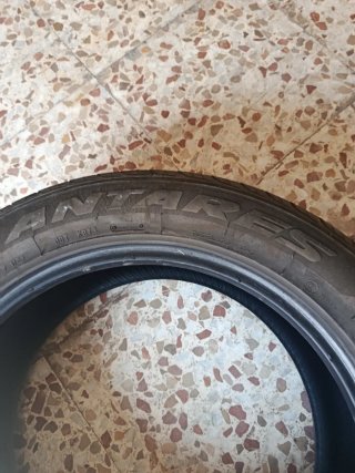 Neumáticos Antares casi nuevos 245/50 ZR 18 100W