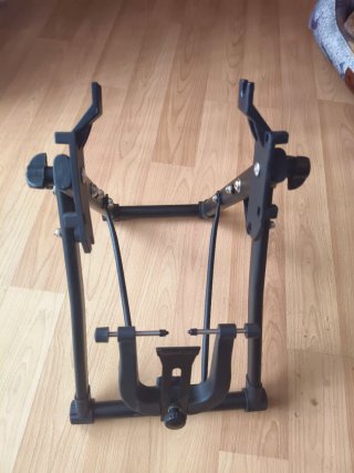 Centrador de ruedas para bicicleta