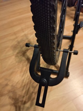 Centrador de ruedas para bicicleta