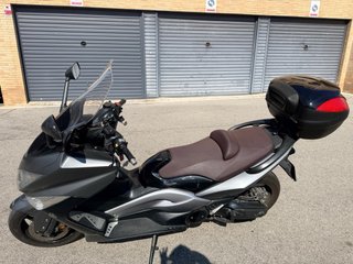 Yamaha T Max II Gris Akrapovic