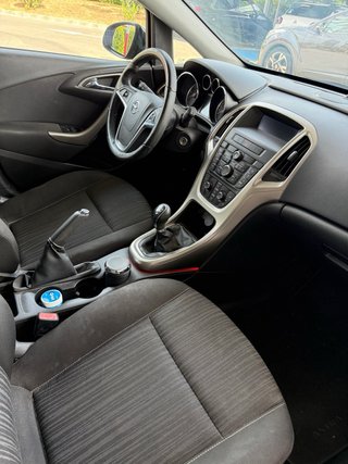 Opel Astra cdti 2010