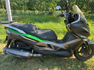 Kawasaki Maxi Scooter Negro/Verde