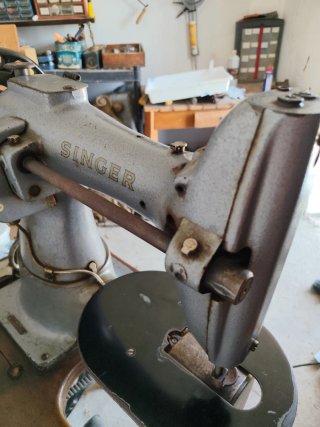 Máquina de coser Singer industrial 133K13 Vintage